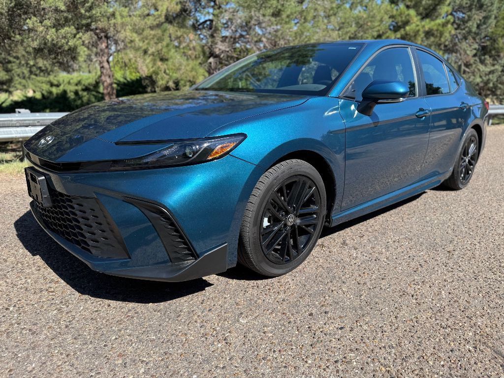 Used 2025 Toyota Camry SE