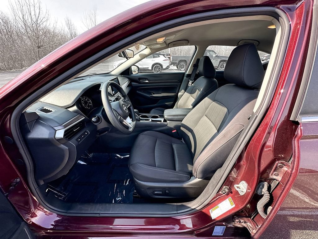 Certified 2024 Nissan Altima 2.5 SV FWD image 28