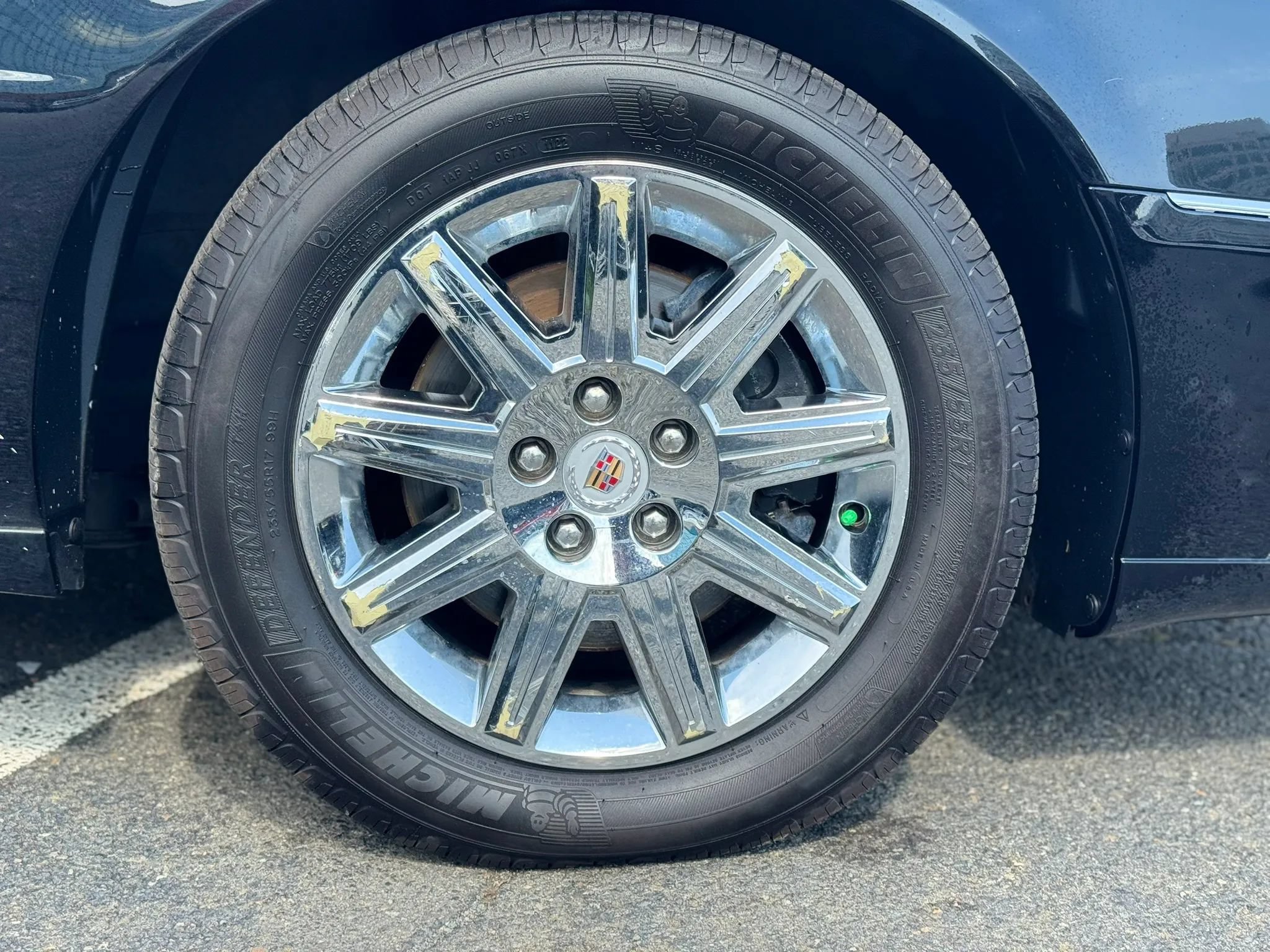 Used 2010 Cadillac DTS FWD image 50