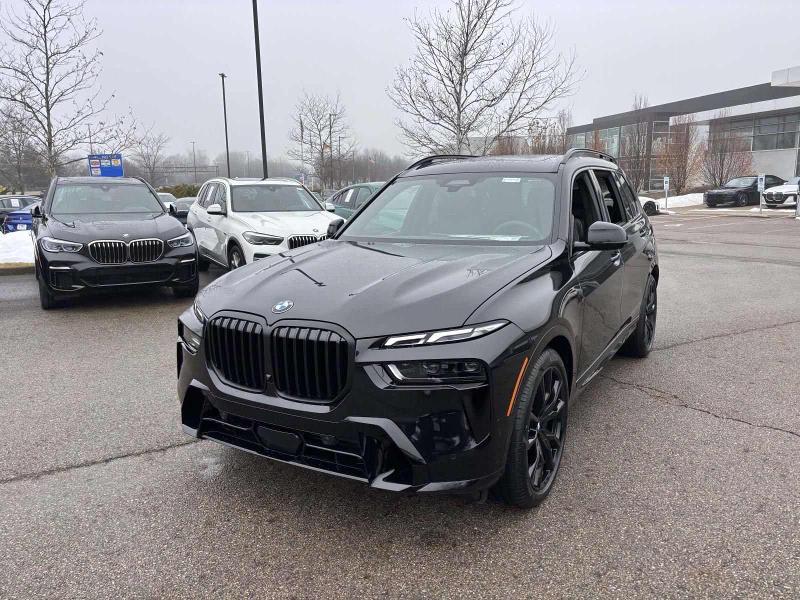 New 2026 BMW X7 xDrive40i image 3