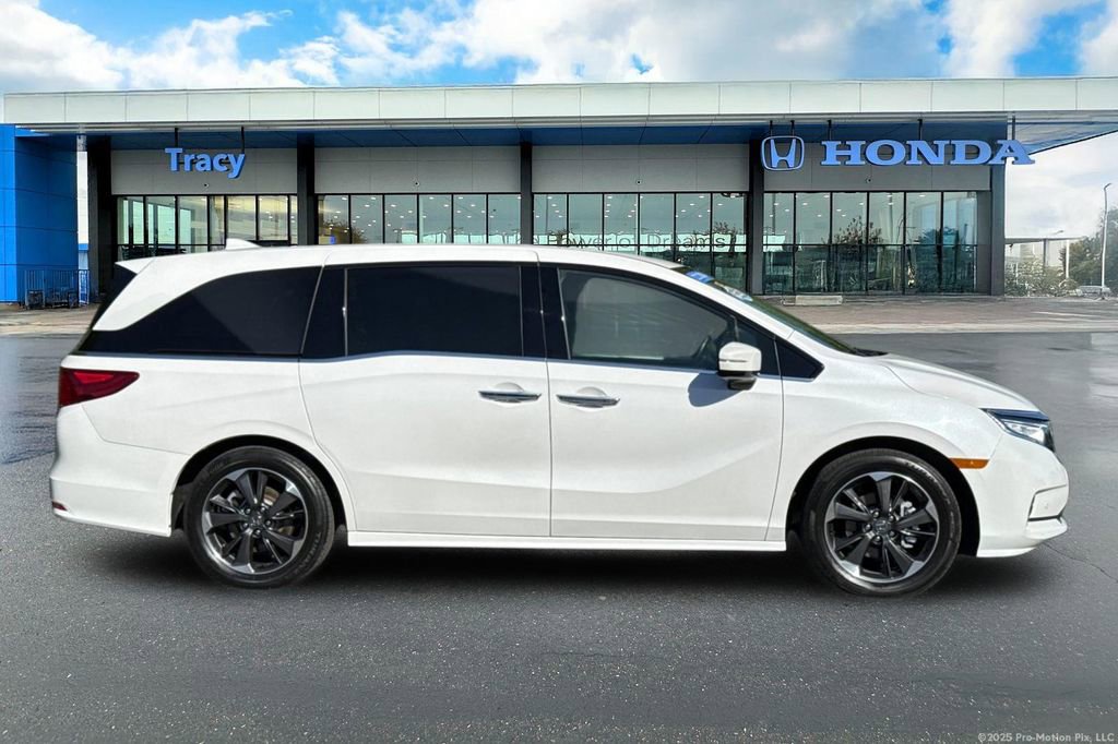Certified 2024 Honda Odyssey Elite image 4