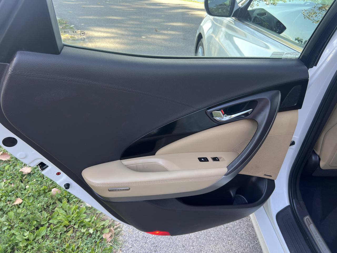 Used 2013 Hyundai Azera FWD image 38