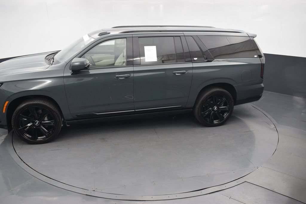 Certified 2026 Cadillac Escalade ESV Sport w/ Touring Package AWD/4WD image 45