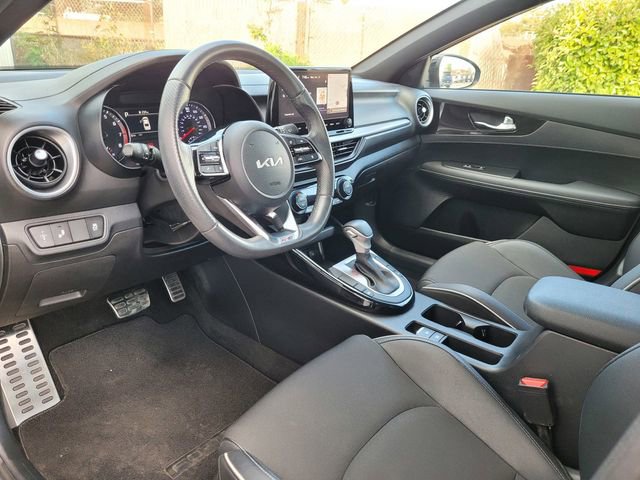 Certified 2024 Kia Forte GT-Line image 12
