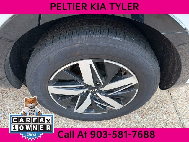 Certified 2021 Kia Sorento S w/ Panoramic Sunroof Package image 9