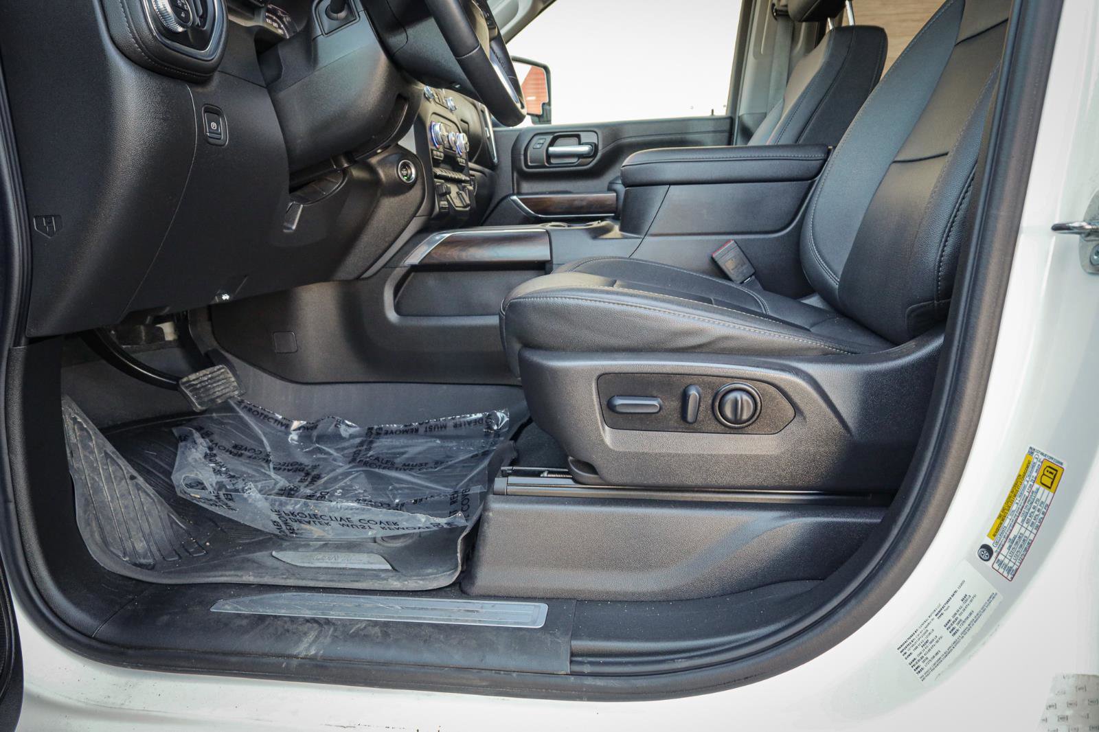 Used 2023 GMC Sierra 3500 SLT w/ SLT Convenience Package image 14