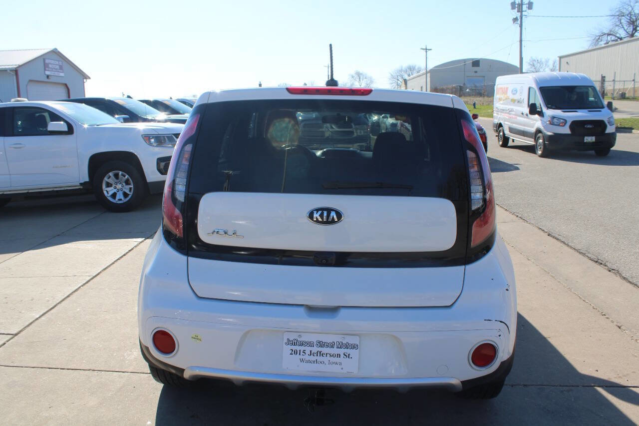 Used 2018 Kia Soul + image 7