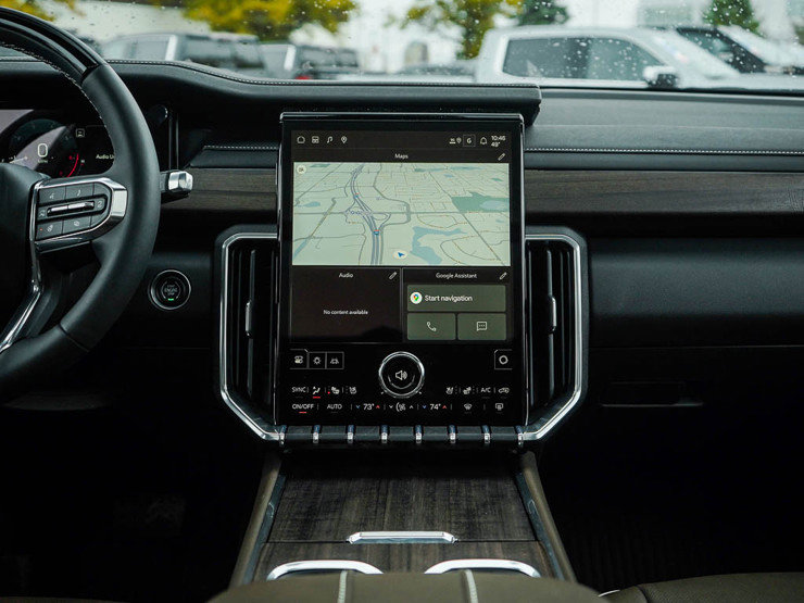 New 2026 GMC Acadia Denali Ultimate w/ LPO, Floor Liner Package image 18