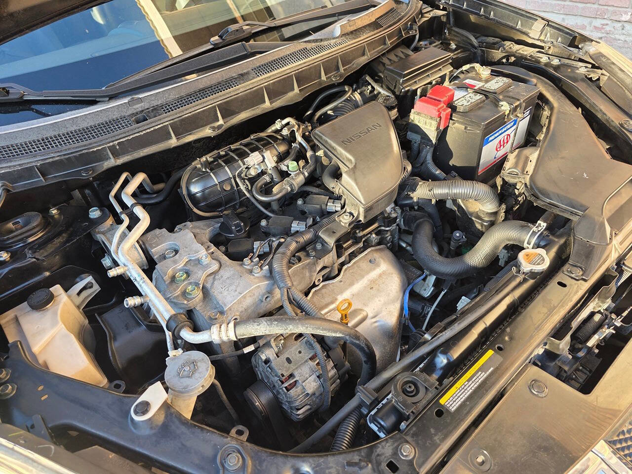 Used 2014 Nissan Rogue S image 25