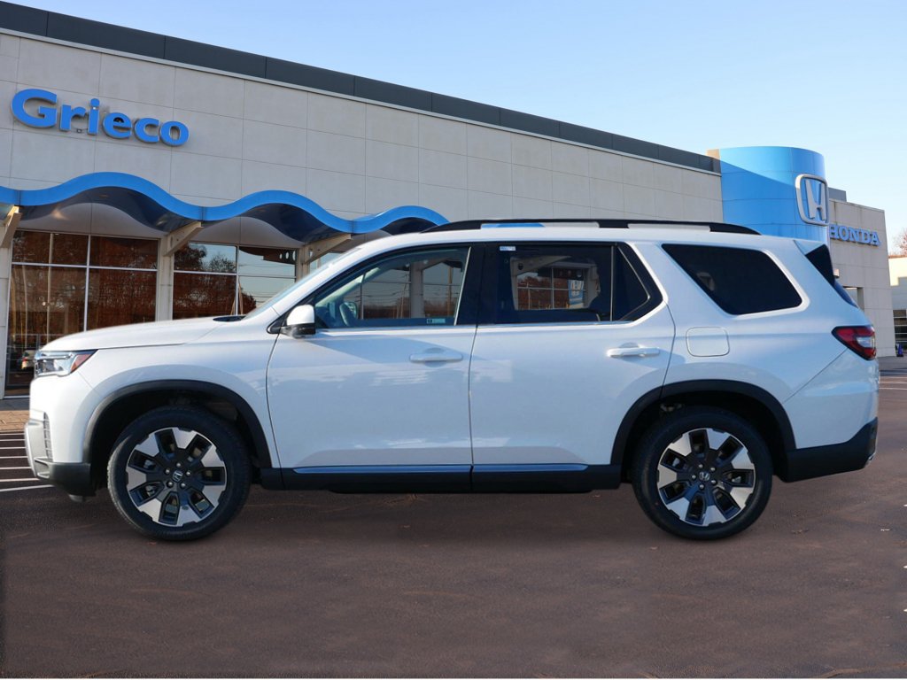 New 2026 Honda Pilot Elite image 2