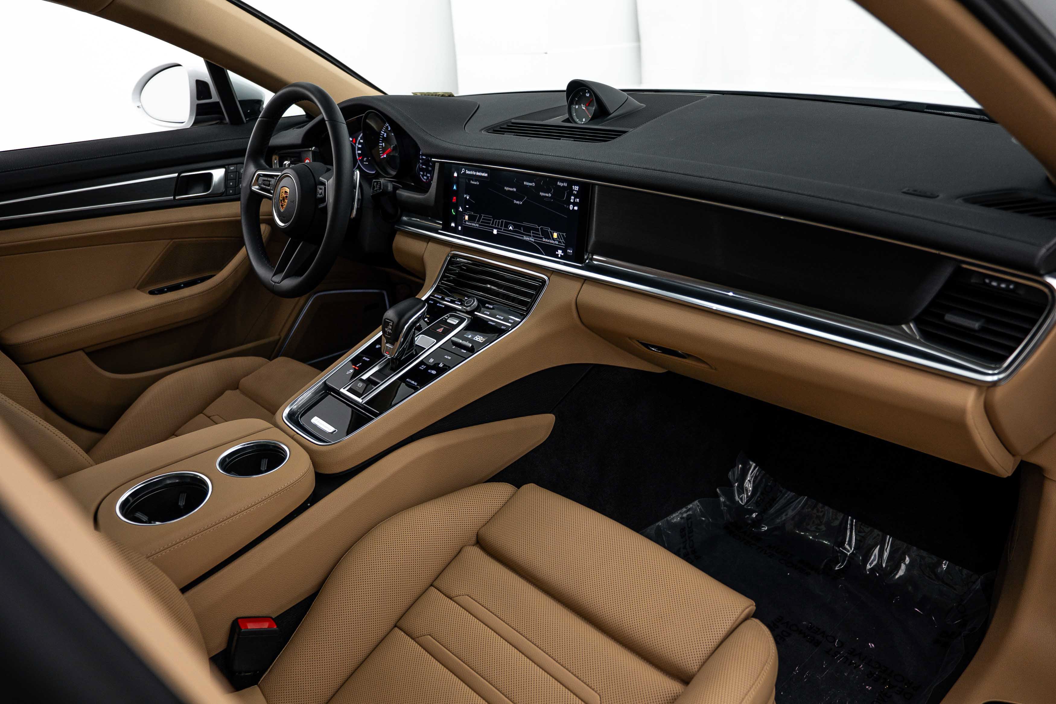 Certified 2022 Porsche Panamera 4 Platinum Edition AWD/4WD image 12