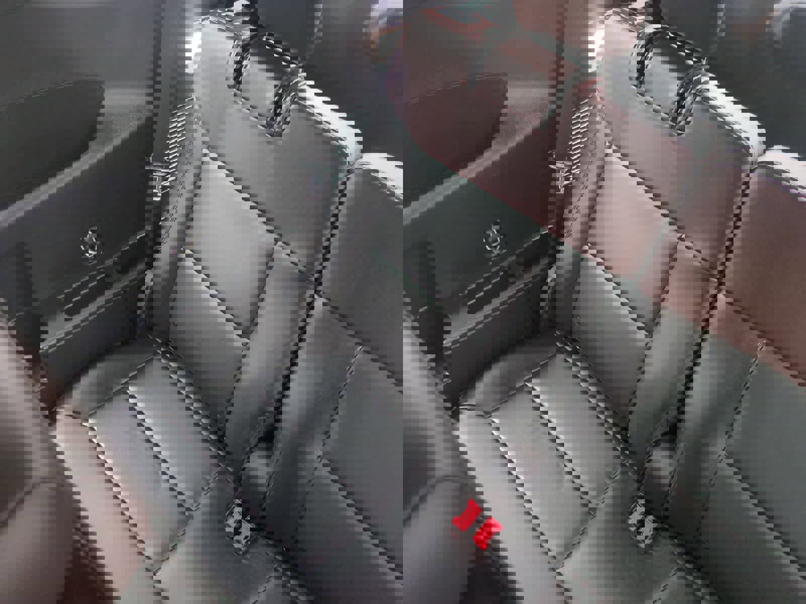 Used 2023 Ford Explorer Platinum w/ Technology Package image 22