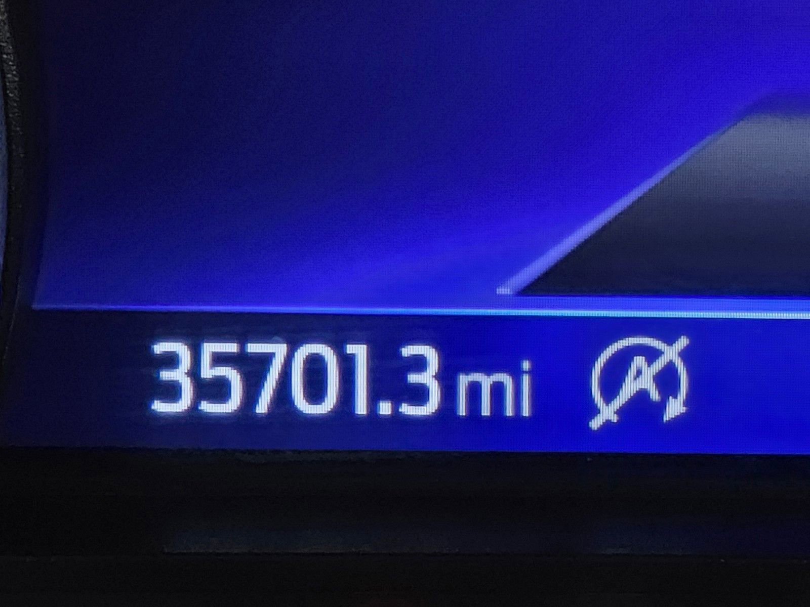 Used 2021 Ford Explorer XLT image 35