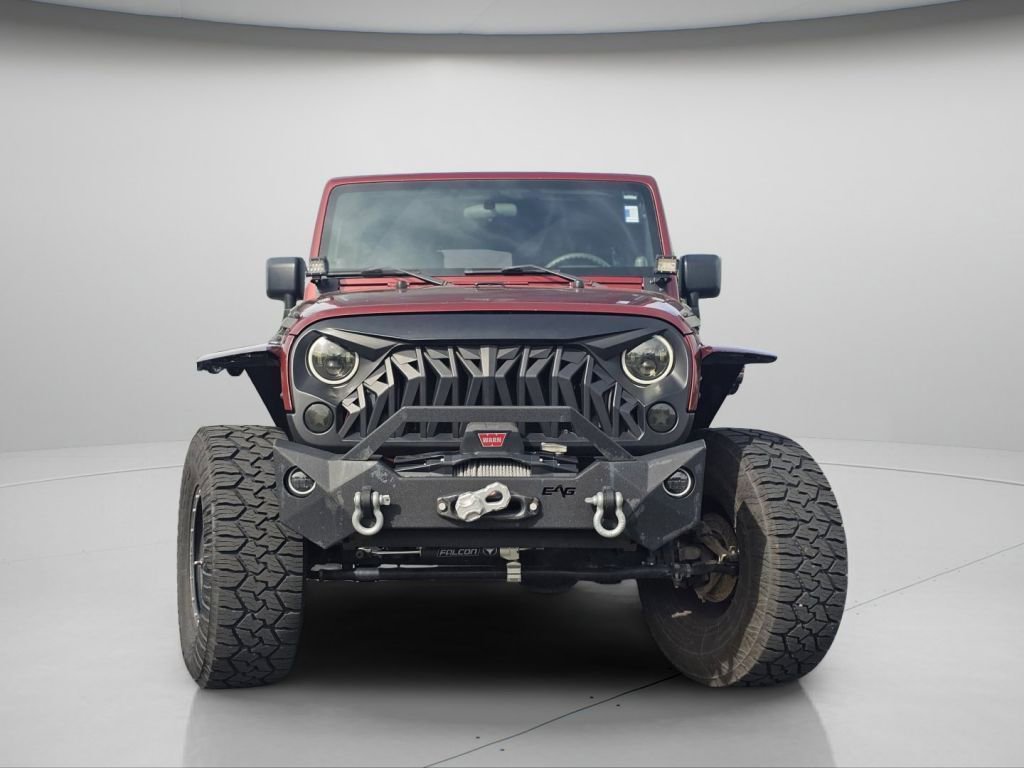 Used 2010 Jeep Wrangler Unlimited Sahara w/ Dual Top Group AWD/4WD image 3