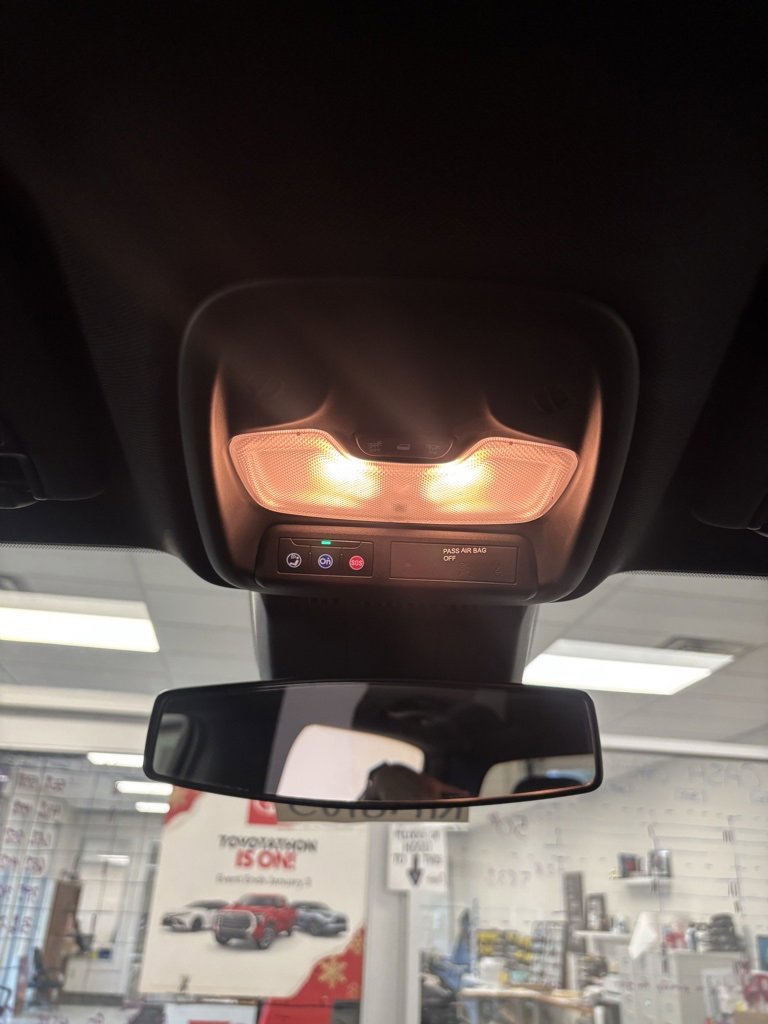 Used 2024 Chevrolet Colorado Trail Boss w/ Advanced Trailering Package image 16