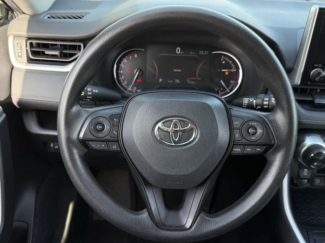 Used 2024 Toyota RAV4 XLE FWD image 13