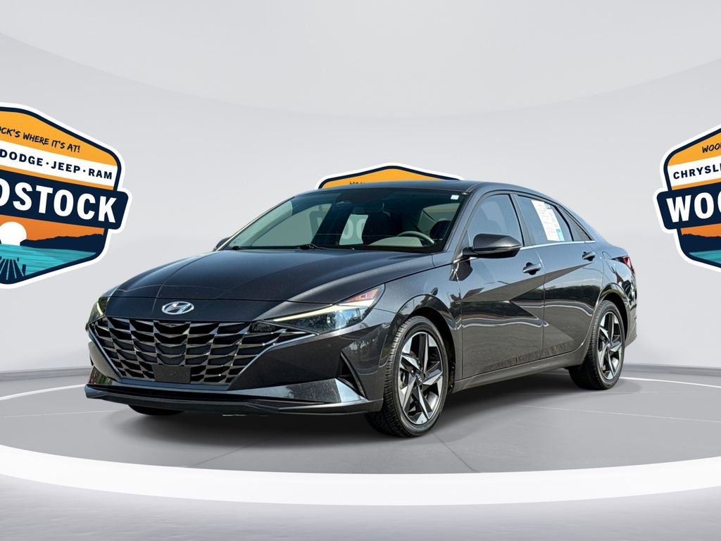 Used 2022 Hyundai Elantra SEL w/ Convenience + Premium Package
