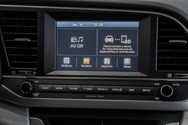 Used 2017 Hyundai Elantra SE image 15