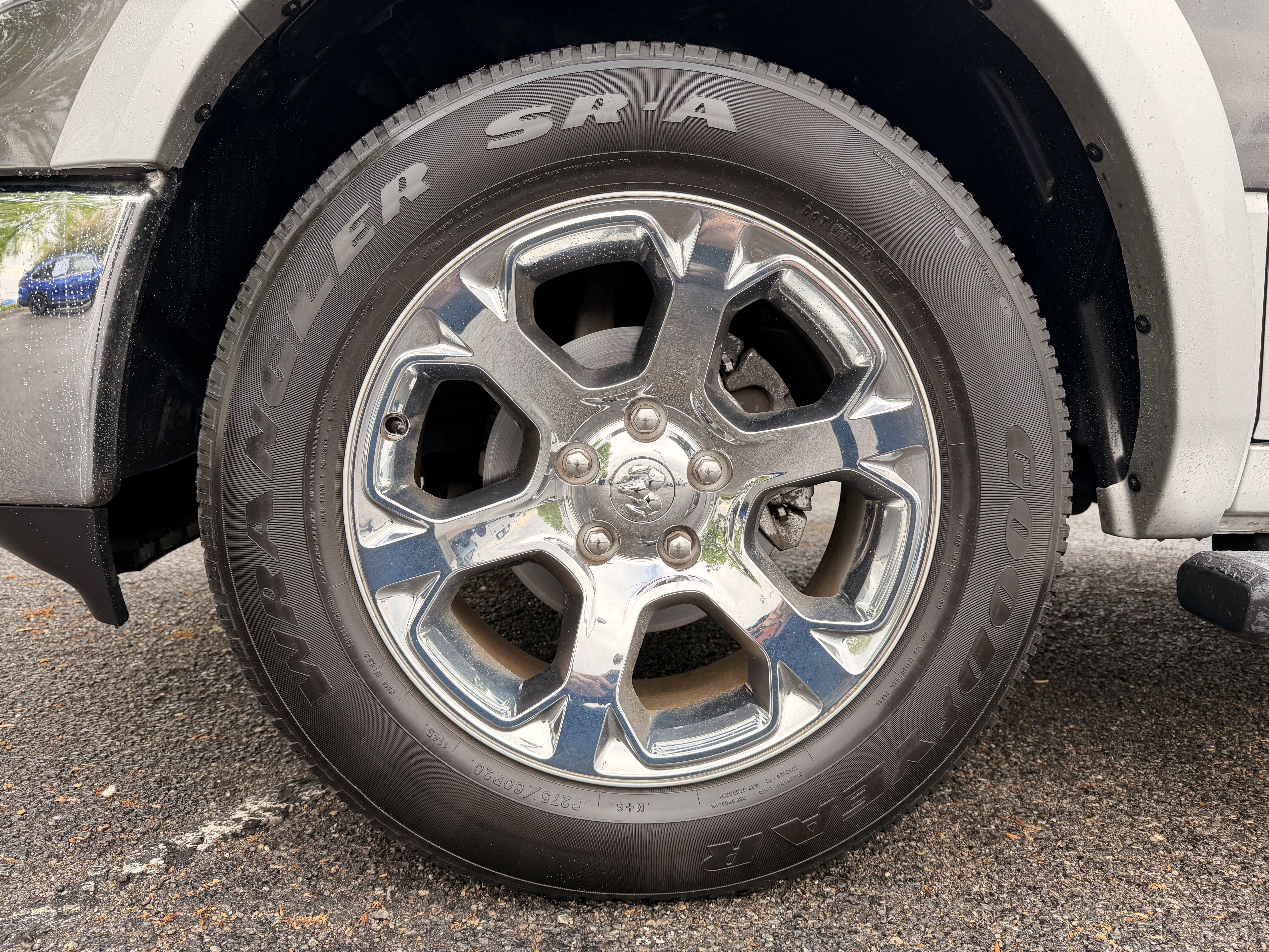 Used 2017 RAM 1500 Laramie w/ Convenience Group AWD/4WD image 9