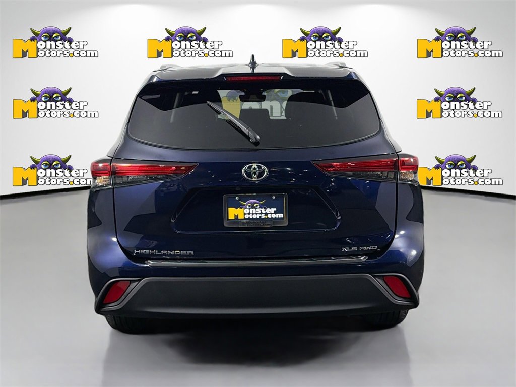 Used 2023 Toyota Highlander L image 6