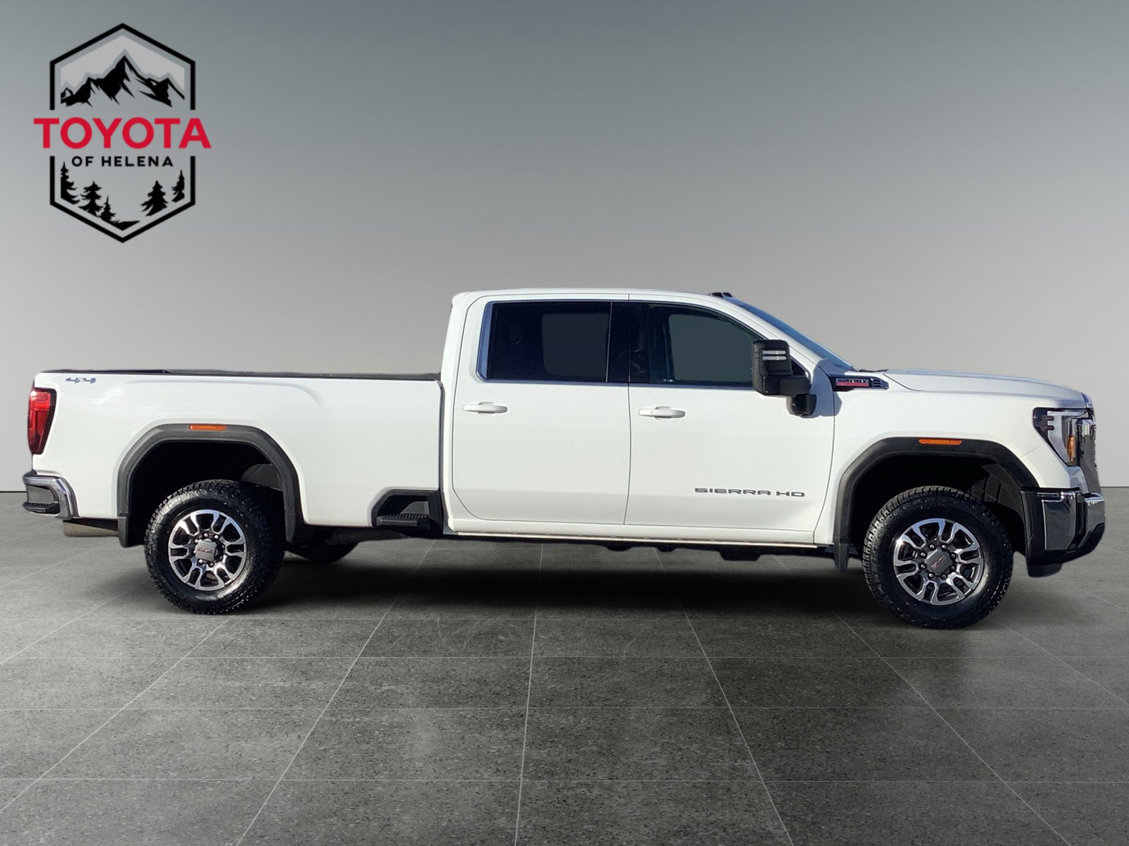Used 2024 GMC Sierra 3500 SLE w/ SLE Convenience Package image 6