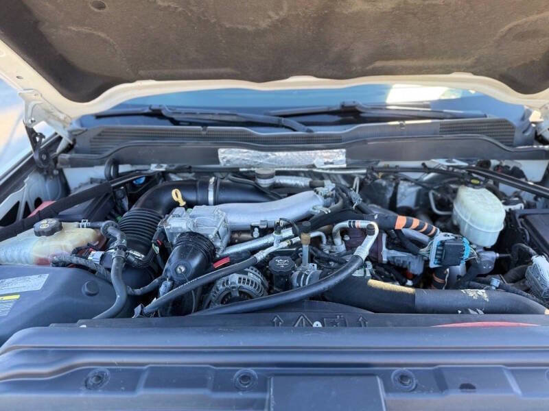 Used 2016 Chevrolet Silverado 2500 LT w/ LT Convenience Package image 12