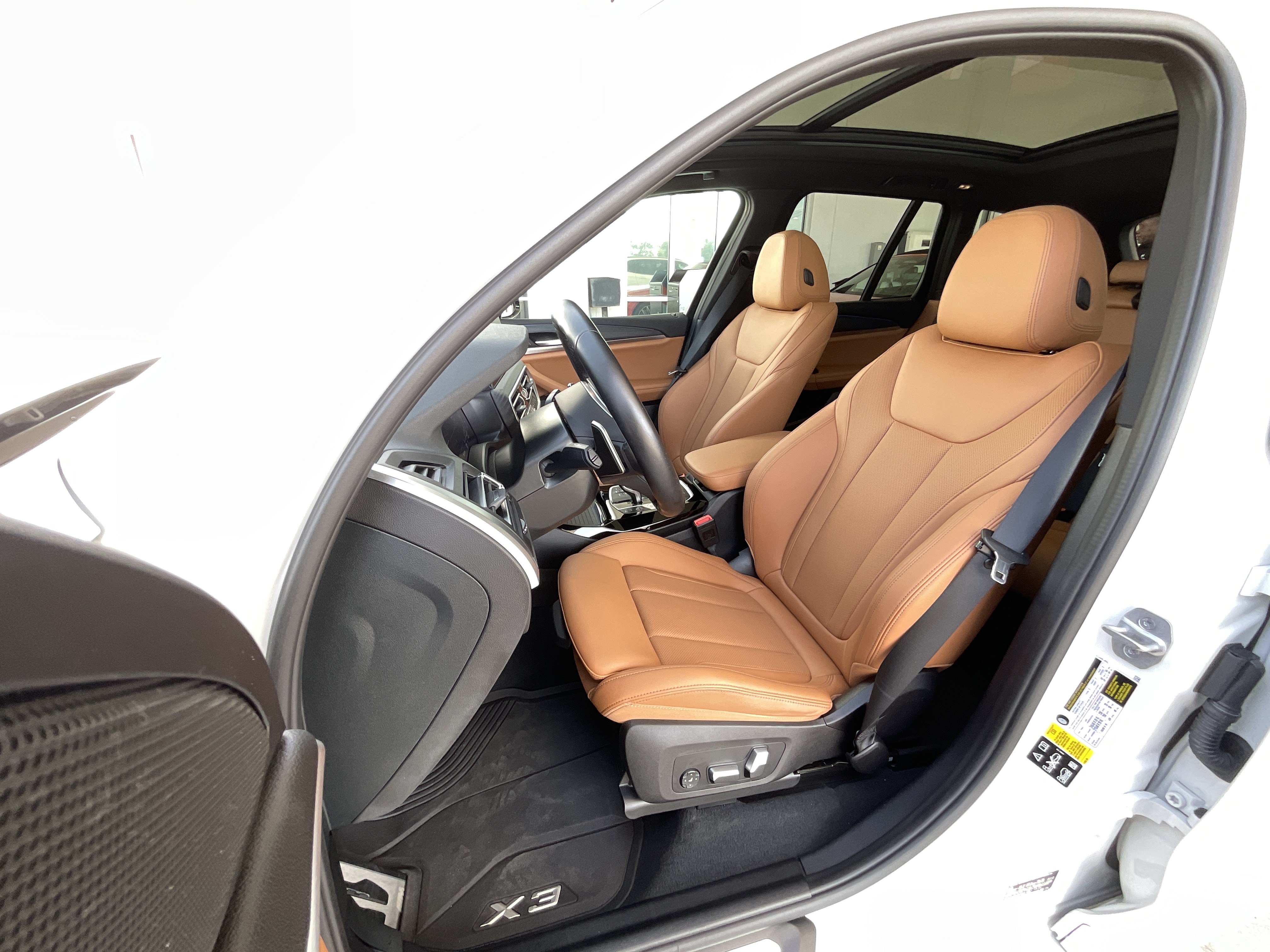 Certified 2023 BMW X3 xDrive30i w/ M Sport Package AWD/4WD image 11