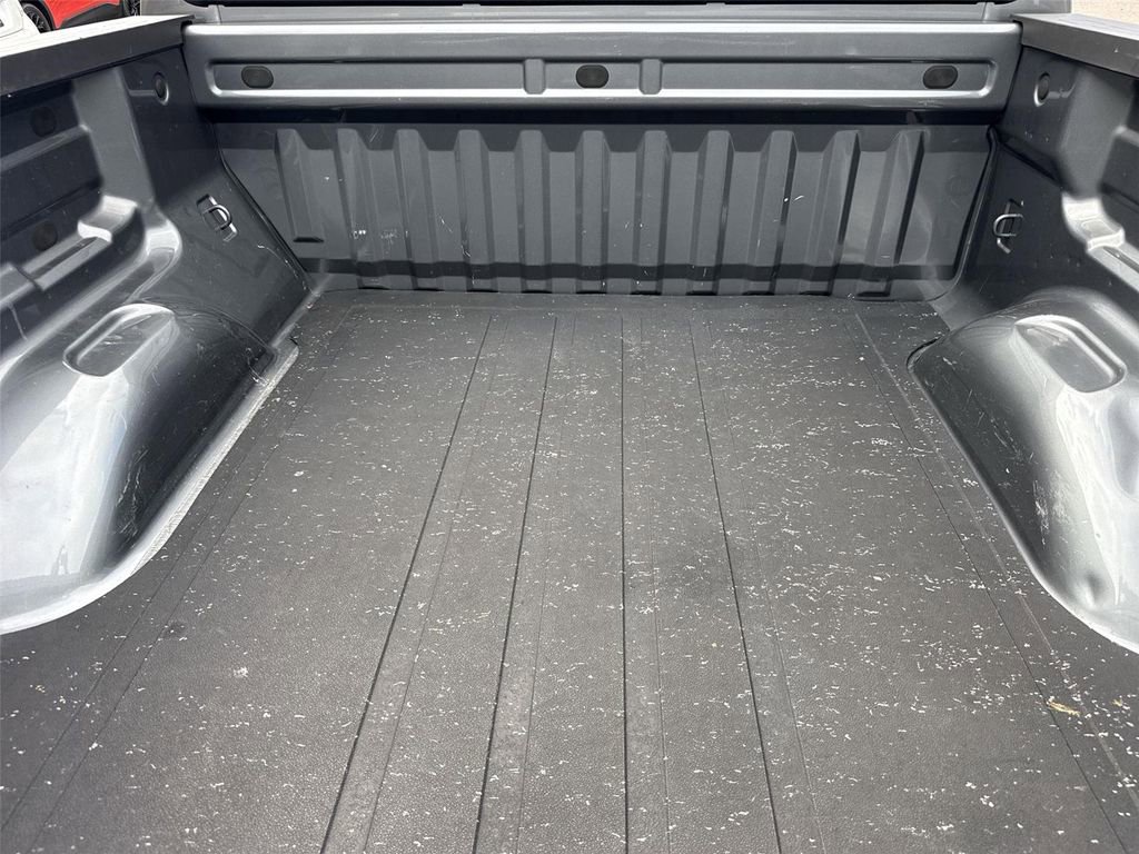 Used 2021 Chevrolet Colorado LT w/ Safety Package image 22