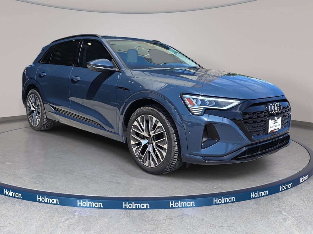 Certified 2024 Audi Q8 e-tron Premium Plus w/ Premium Plus Package AWD/4WD image 4