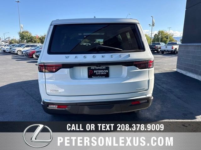 Used 2022 Jeep Wagoneer Series III w/ Premium Group I AWD/4WD image 5