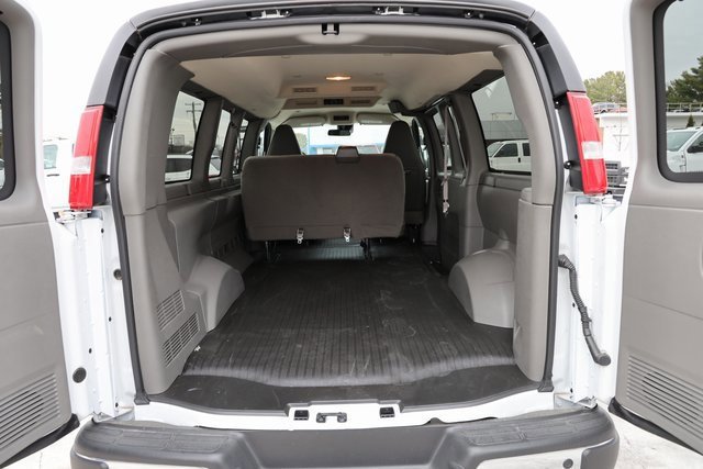 New 2024 Chevrolet Express 2500 image 7
