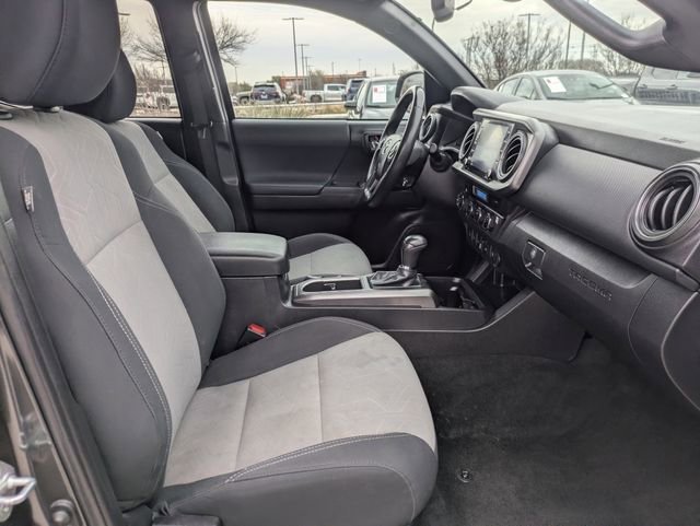 Used 2023 Toyota Tacoma TRD Off-Road w/ Technology Package image 29