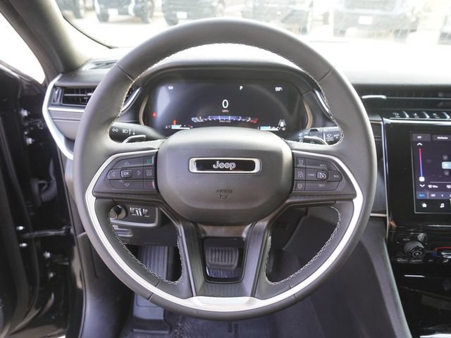Certified 2024 Jeep Grand Cherokee Laredo RWD image 25