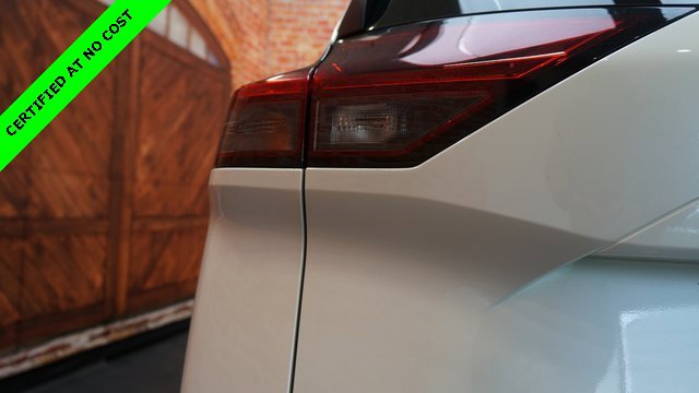 Used 2022 Nissan Rogue SV w/ SV Premium Package image 80