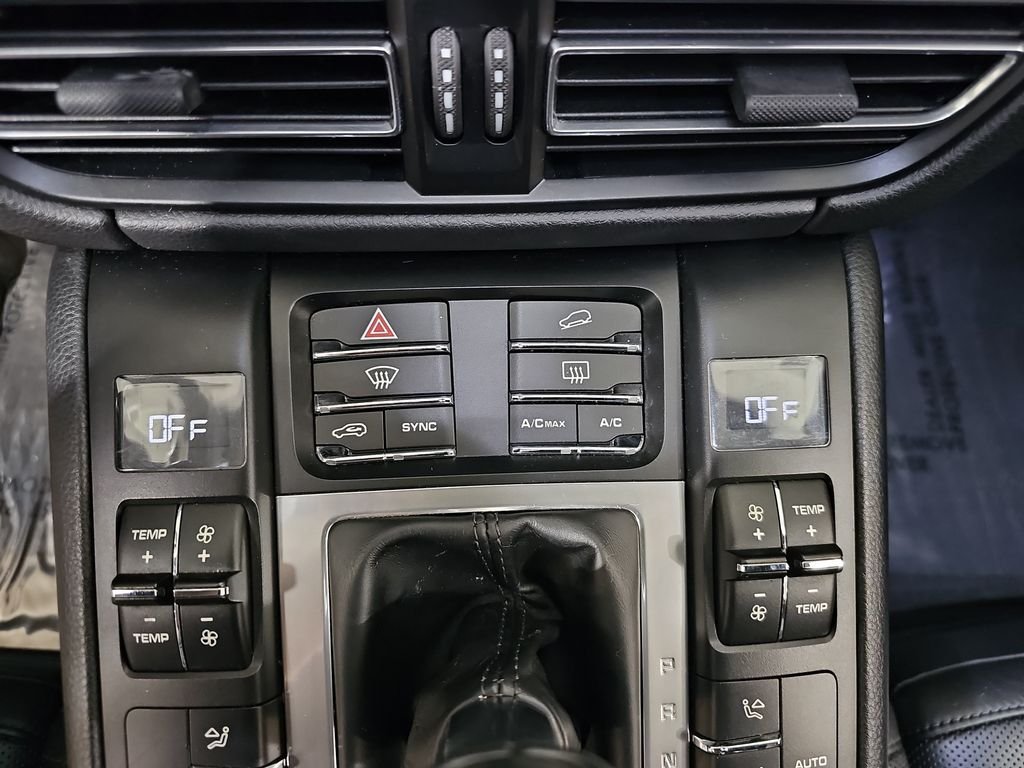 Used 2019 Porsche Macan AWD/4WD image 26