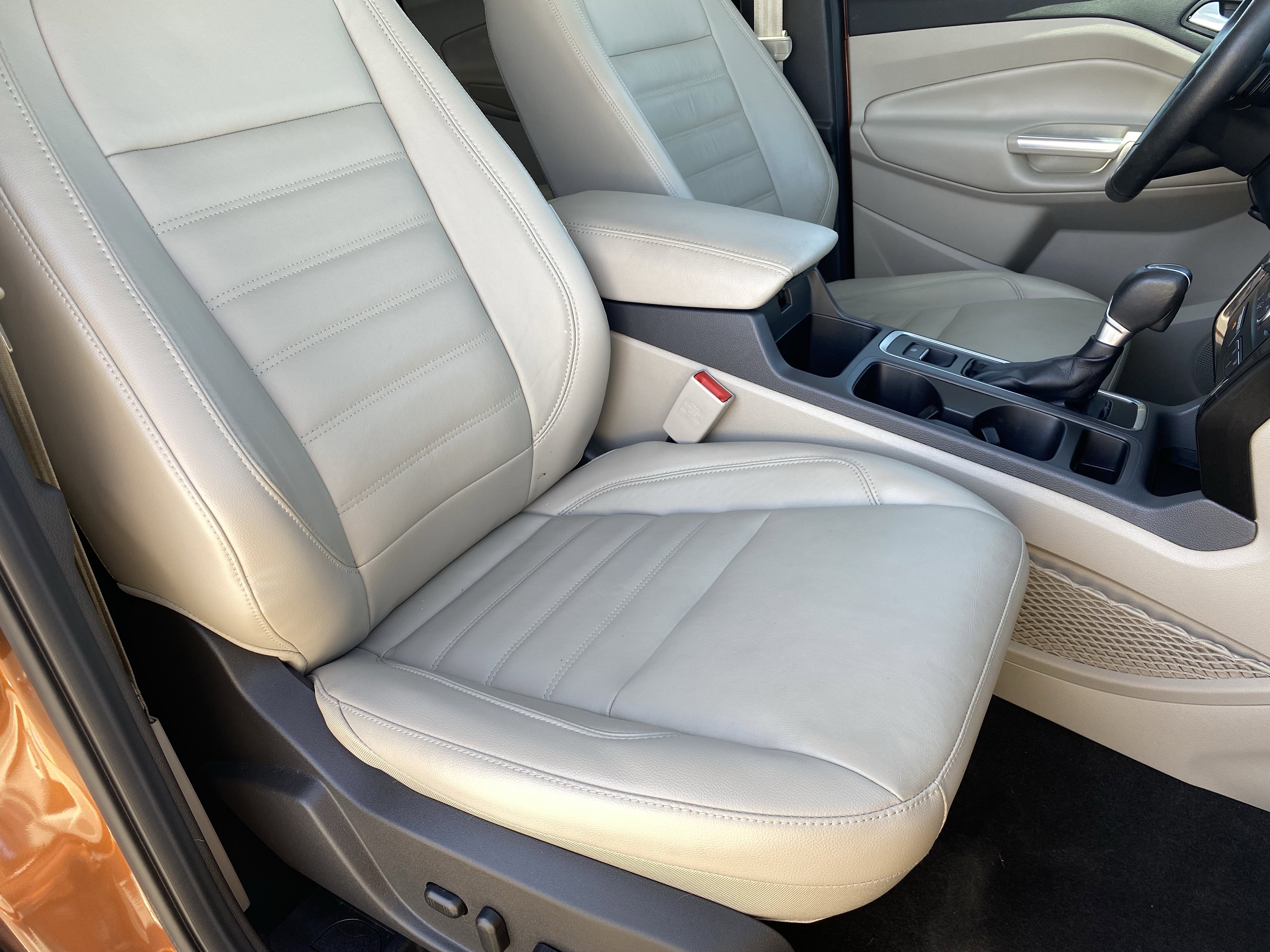 Used 2017 Ford Escape Titanium FWD image 10