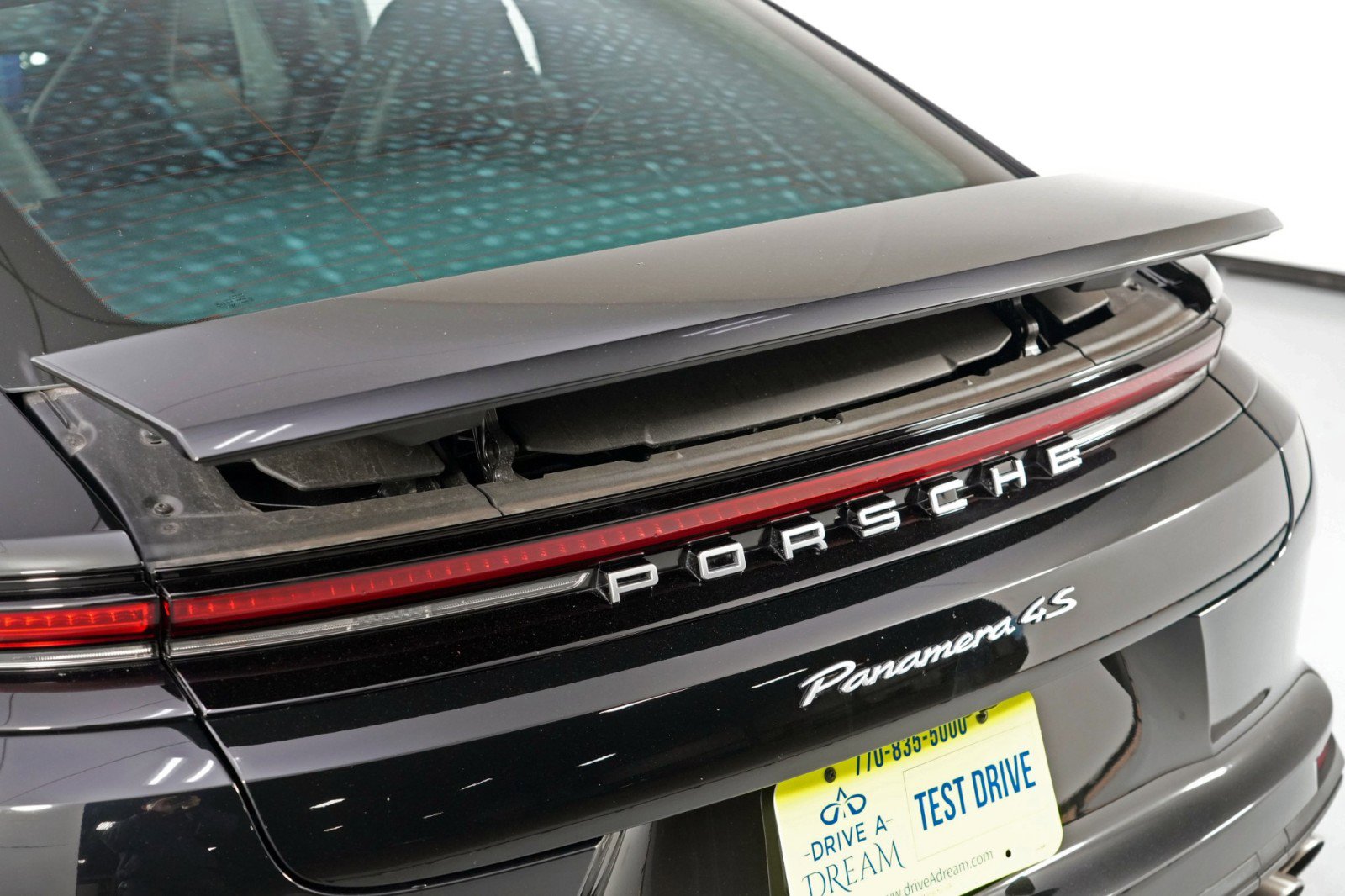 Used 2025 Porsche Panamera 4S w/ Premium Package image 64