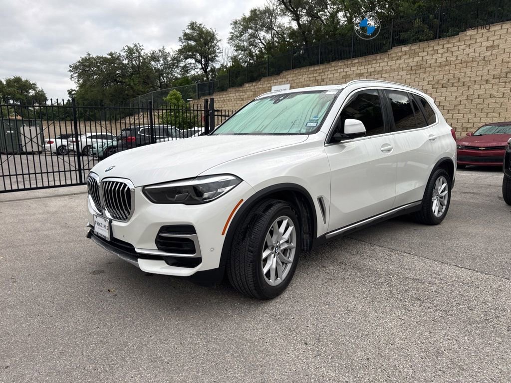 Used 2022 BMW X5 xDrive40i w/ Premium Package AWD/4WD image 1
