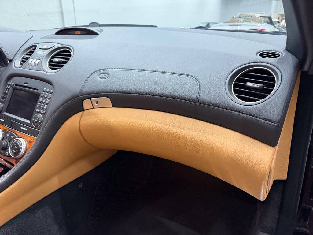 Used 2012 Mercedes-Benz SL 550 image 50