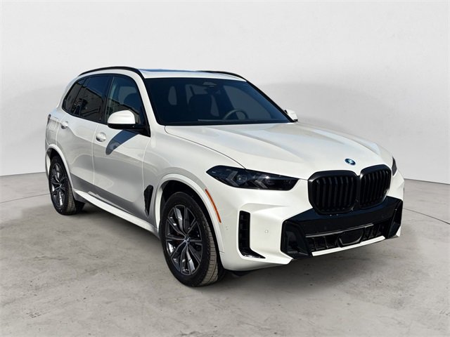 New 2026 BMW X5 xDrive50e w/ M Sport Package image 1