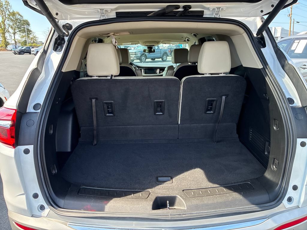 Used 2021 Buick Enclave Essence FWD image 19