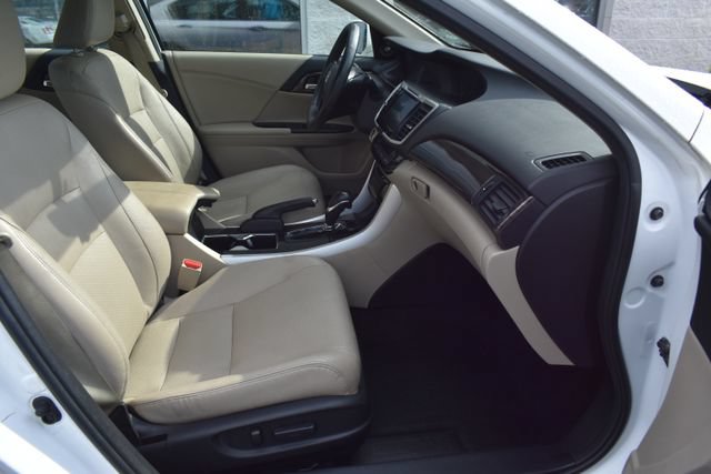 Used 2016 Honda Accord EX-L image 43