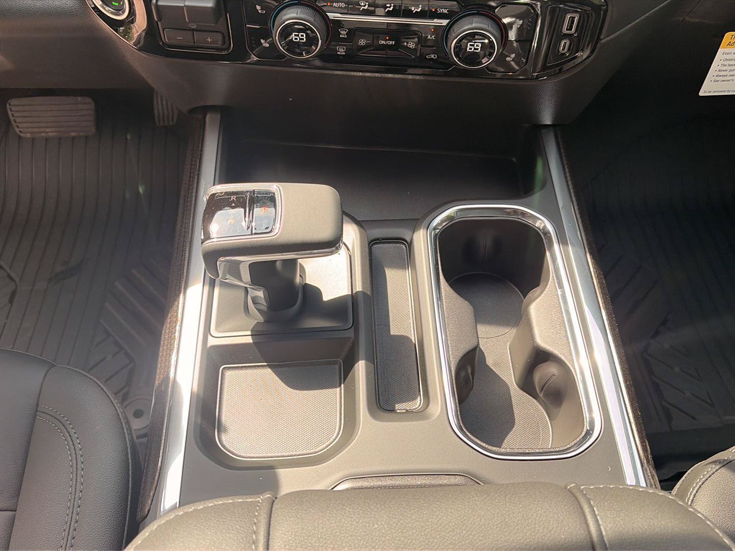 New 2026 Chevrolet Silverado 1500 LT Trail Boss w/ LT Trail Boss Premium Package AWD/4WD image 13