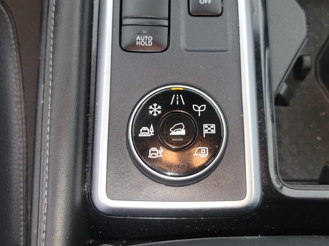Used 2024 Nissan Pathfinder SL AWD/4WD image 25