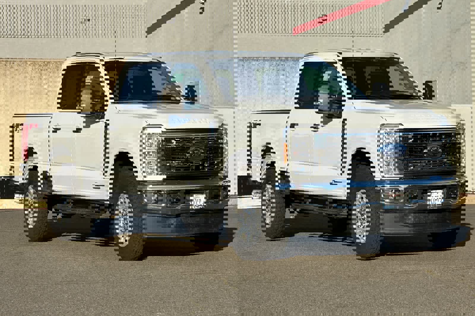 Used 2024 Ford F250 XLT w/ FX4 Off-Road Package image 5