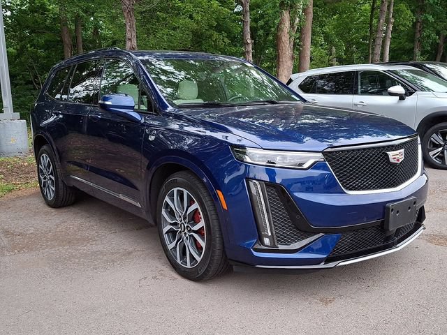 Certified 2024 Cadillac XT6 Sport w/ Technology Package AWD/4WD image 2