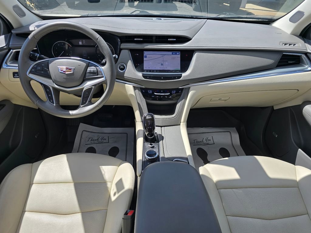 Used 2020 Cadillac XT5 Premium Luxury image 3