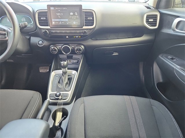 Certified 2024 Hyundai Venue SEL image 10