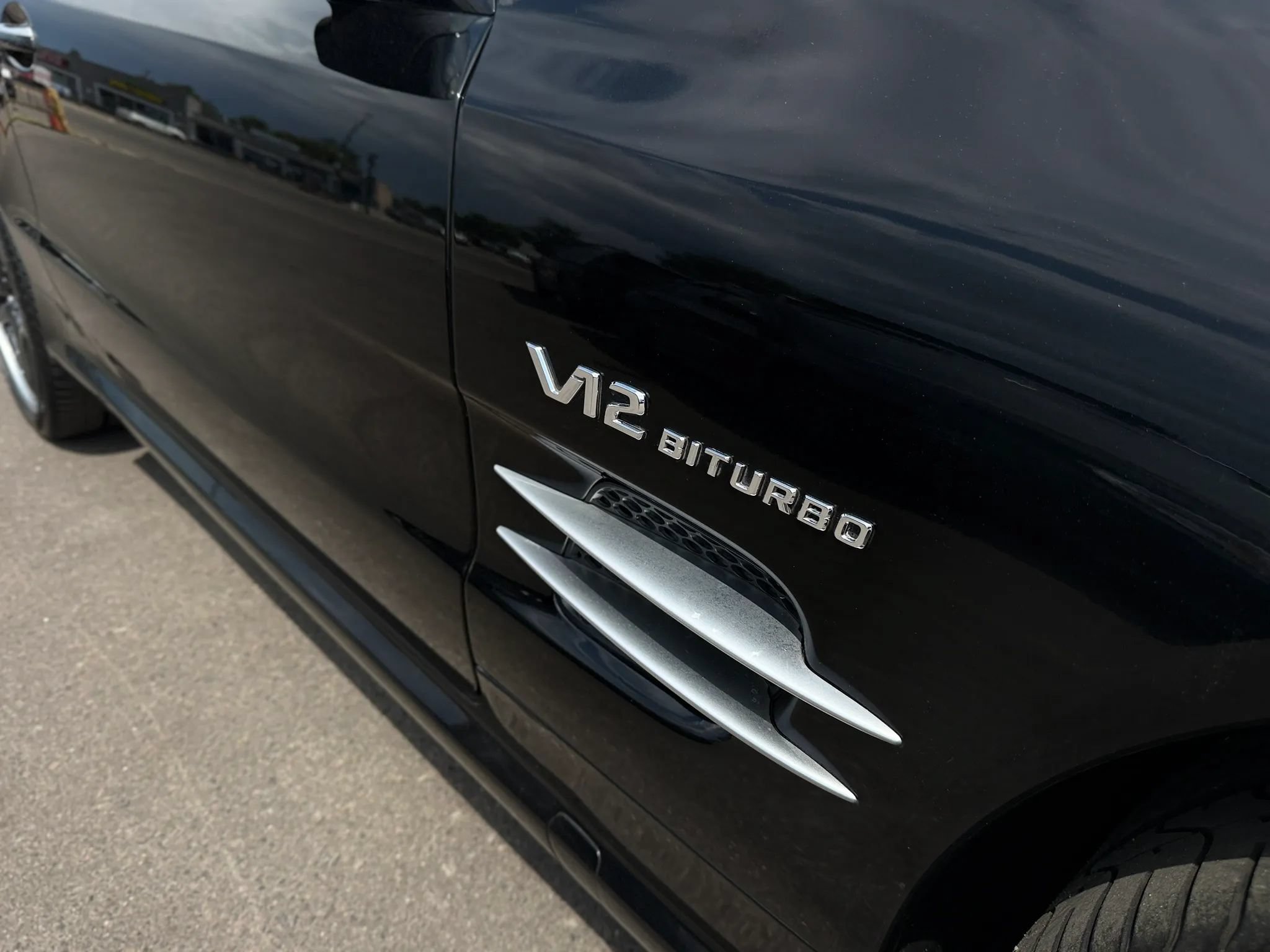 Used 2005 Mercedes-Benz SL 65 AMG image 32