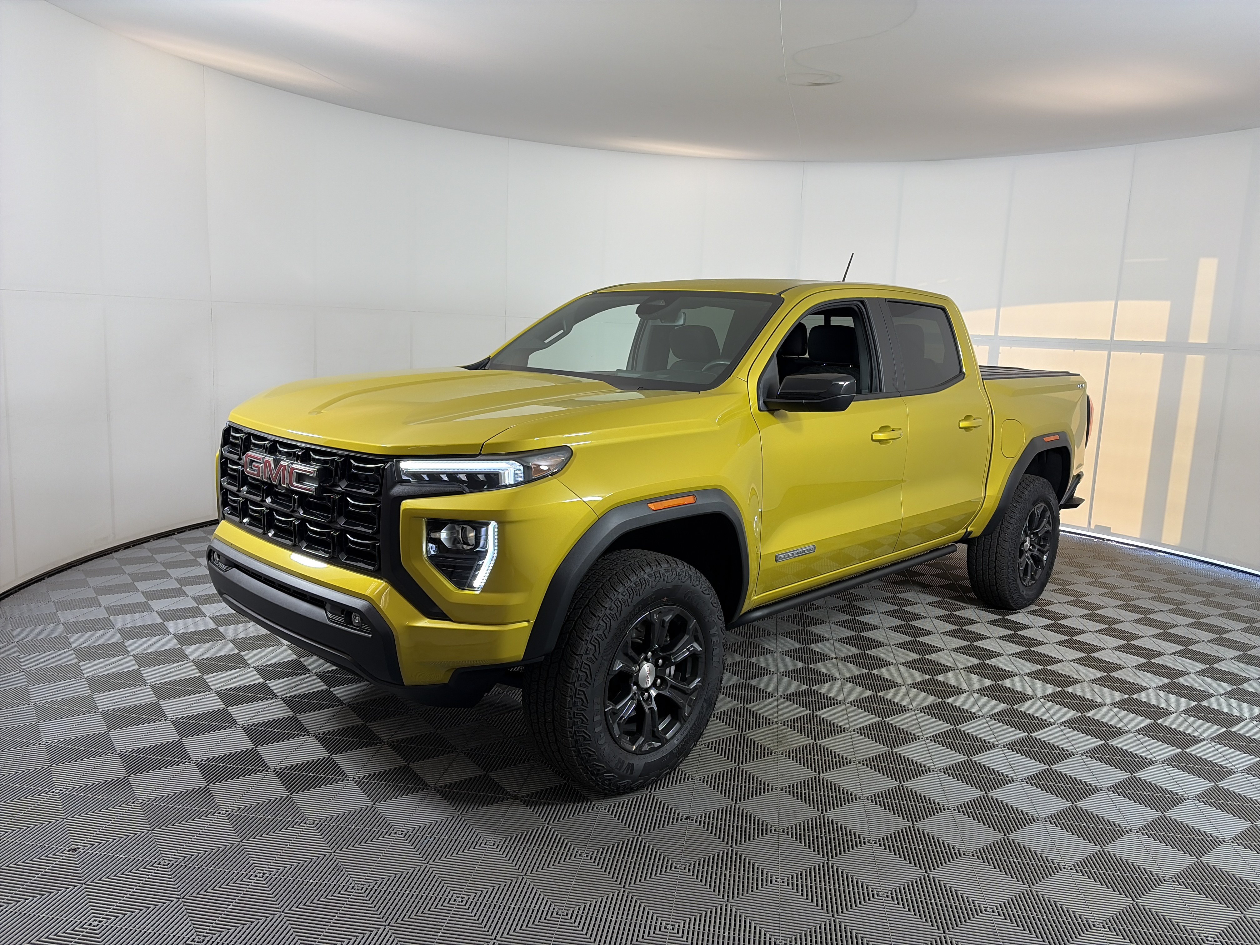 Certified 2024 GMC Canyon Elevation w/ Convenience Package AWD/4WD image 2